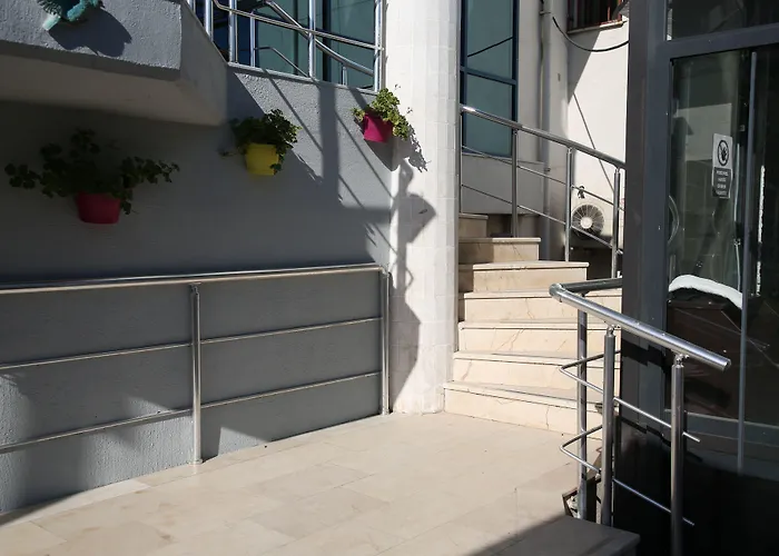 Hotel Asim Ve Nurhan Kocabiyik Oegretmenevi *