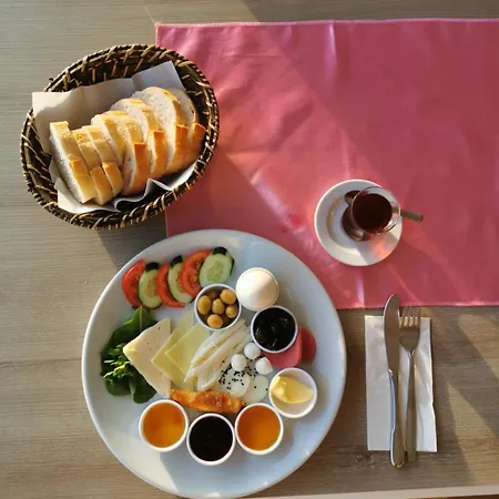 Otel Asım Ve Nurhan Kocabıyık öğretmenevi
