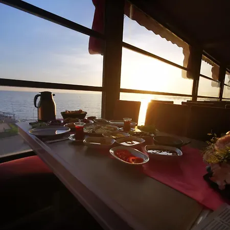 Hotel Asim Ve Nurhan Kocabiyik Oegretmenevi *