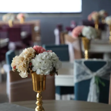 Asim Ve Nurhan Kocabiyik Oegretmenevi * イスタンブール