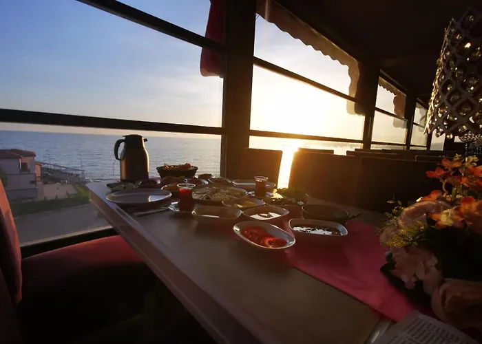 Hotel Asim Ve Nurhan Kocabiyik Oegretmenevi *