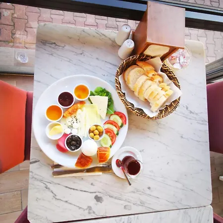 מלון Asim Ve Nurhan Kocabiyik Oegretmenevi איסטמבול