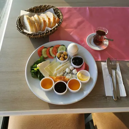 מלון Asim Ve Nurhan Kocabiyik Oegretmenevi *