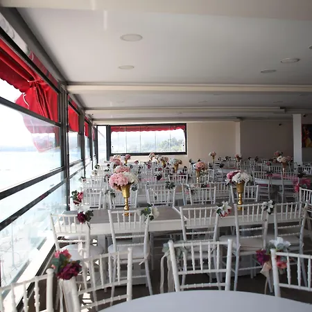 מלון Asim Ve Nurhan Kocabiyik Oegretmenevi *