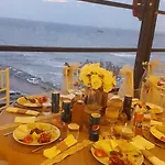 Asim Ve Nurhan Kocabiyik Oegretmenevi * 이스탄불